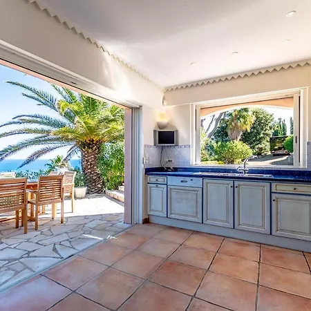 Superb Villa, Incredible Sea View Heated Swim Pool Sainte-Maxime