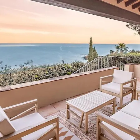 Vila Superb Villa, Incredible Sea View Heated Swim Pool